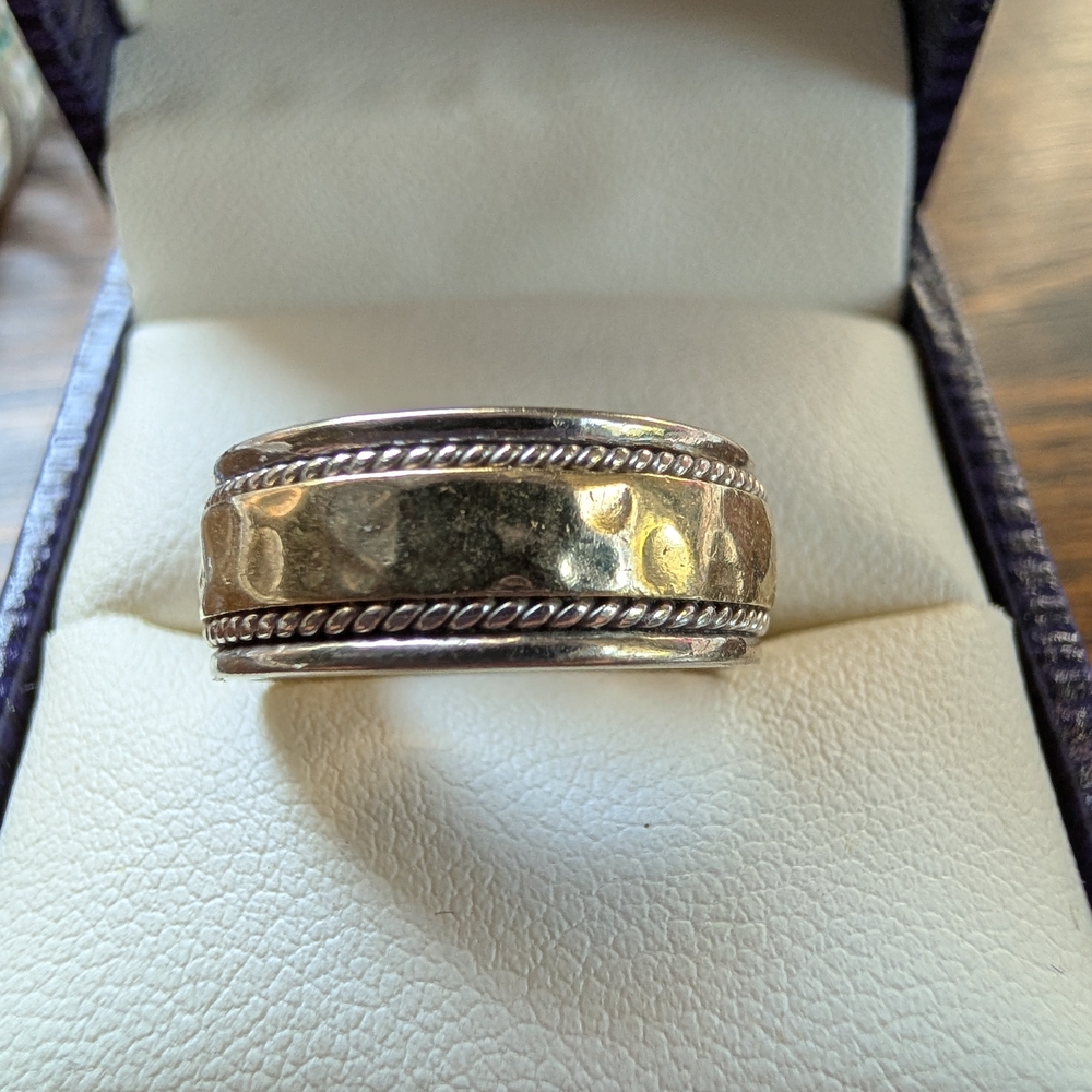 10k White And Yellow Gold Band